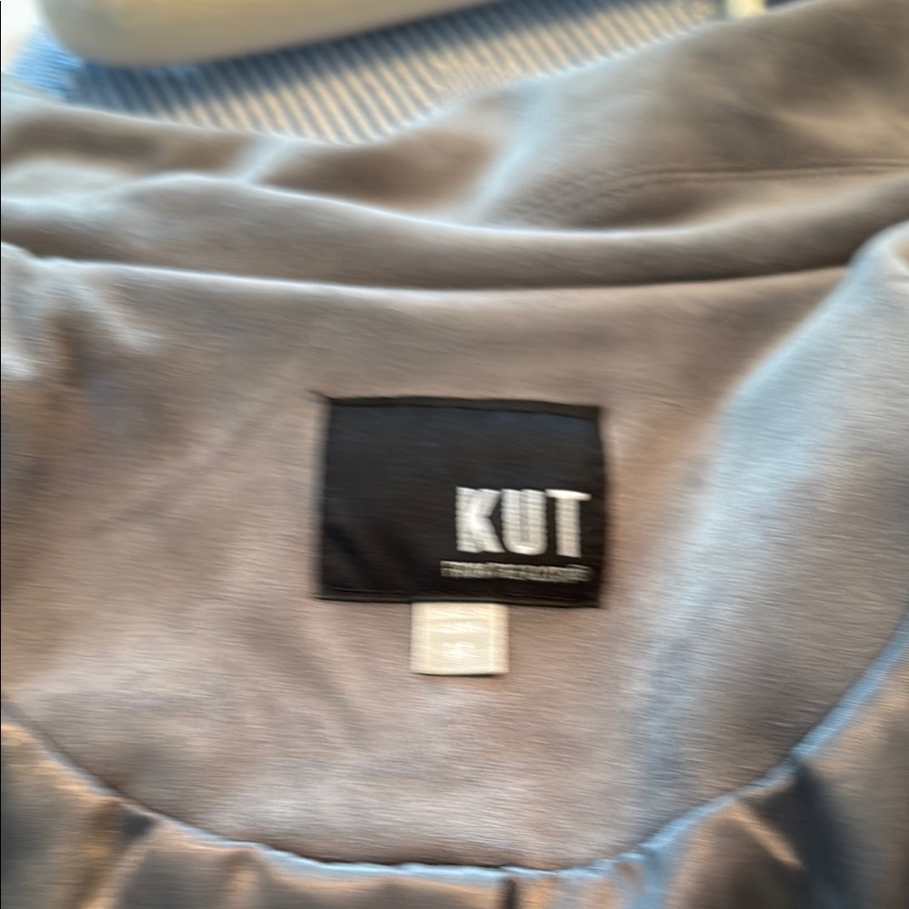 Women's Gray faux Suede Jacket - Picture 4 of 5